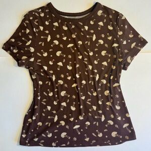 Brown short sleeve with designs